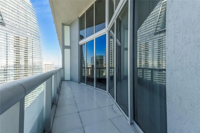 $639,000 | 465 Brickell Avenue, Unit 4106, Miami, FL 33131