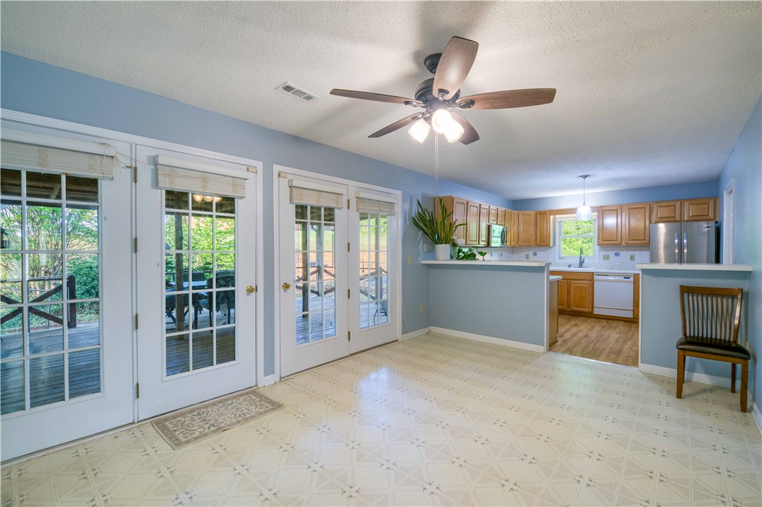 200 Leila Street Seneca, SC 29678 - Photo 10 of 30