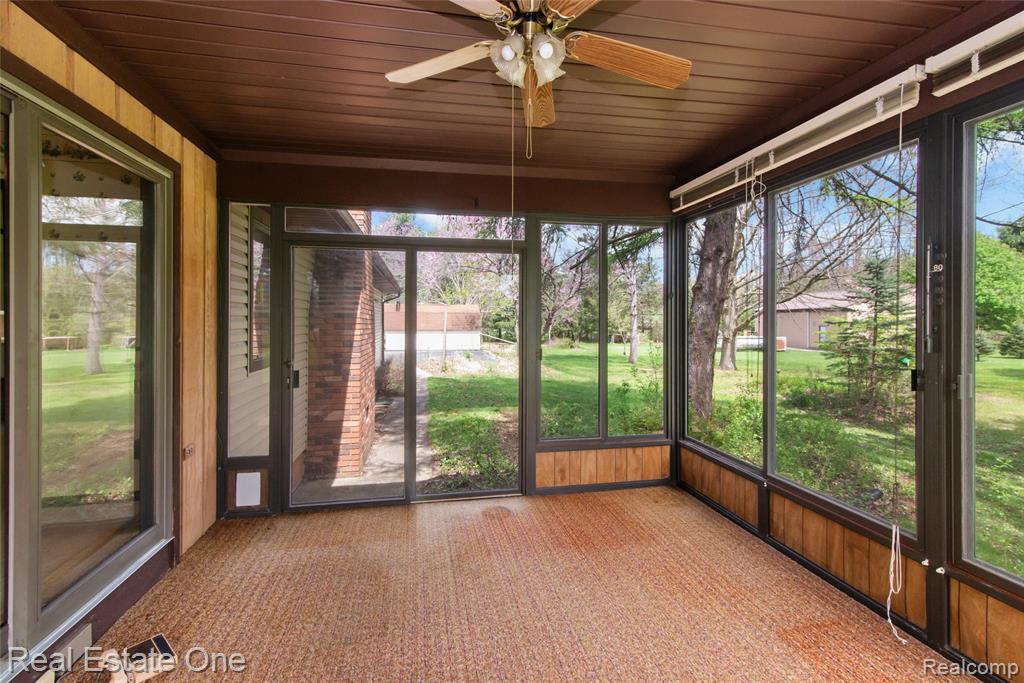 9050 Earhart Road South Lyon, MI 48178 - Photo 18 of 55