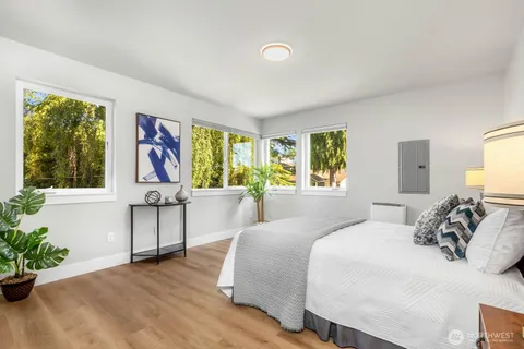 $994,900 | 4326 Southwest Mills Street, Seattle, WA 98136