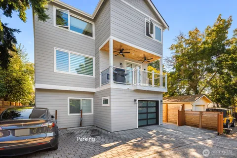 $994,900 | 4326 Southwest Mills Street, Seattle, WA 98136