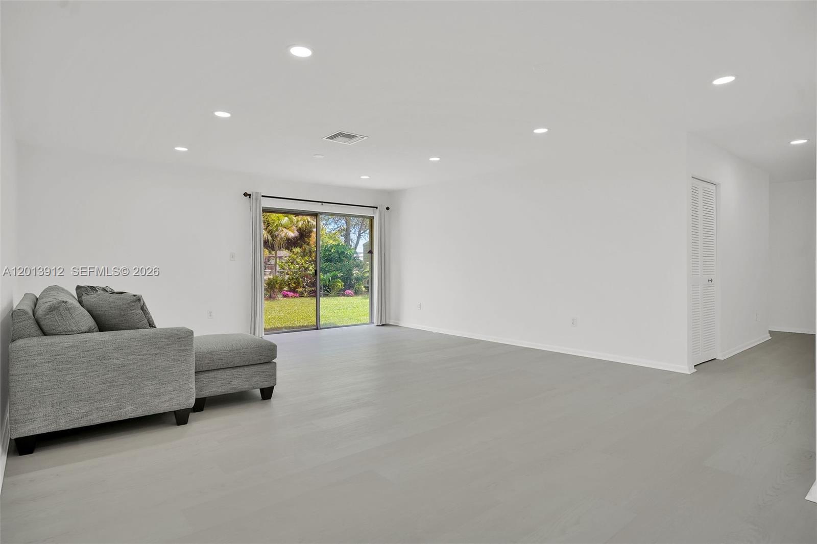 3045 Southwest 124th Court Miami, FL 33175 - Photo 8 of 30