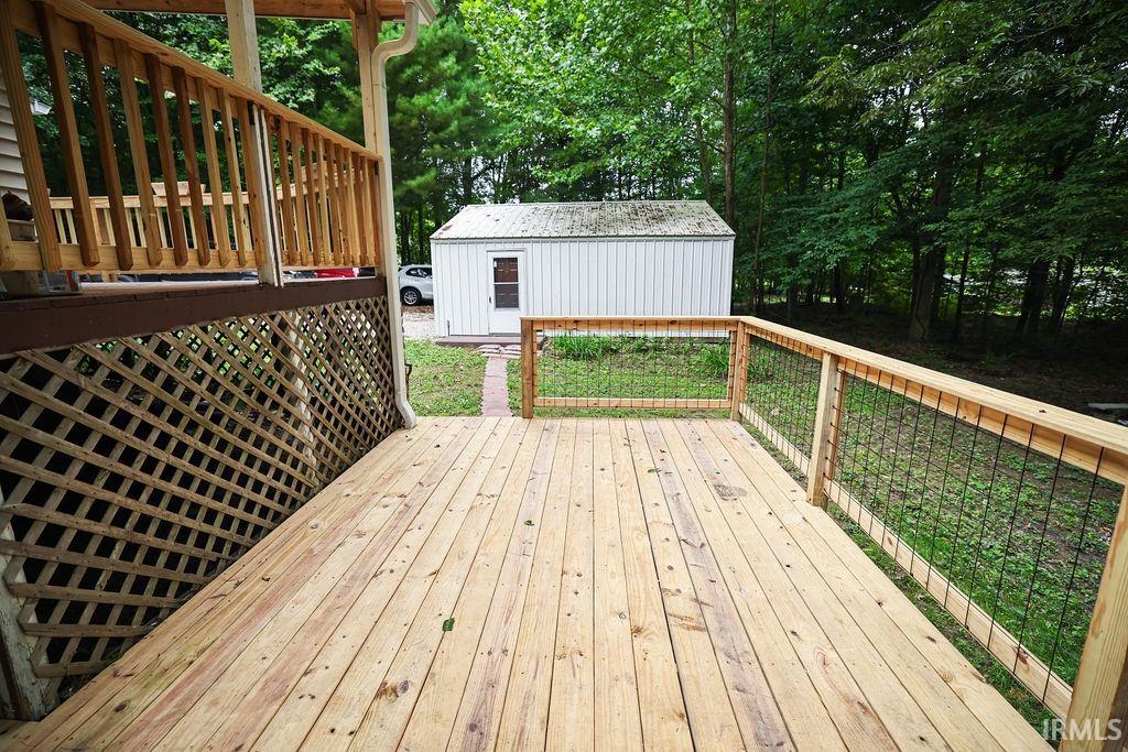 3896 East Dora Road Bloomington, IN 47408 - Photo 11 of 36 Gallery Image 11