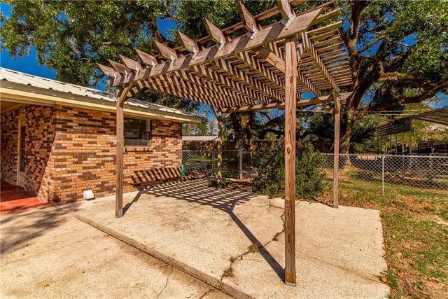 $255,000 | 25519 Highway 43, Springfield, LA 70462