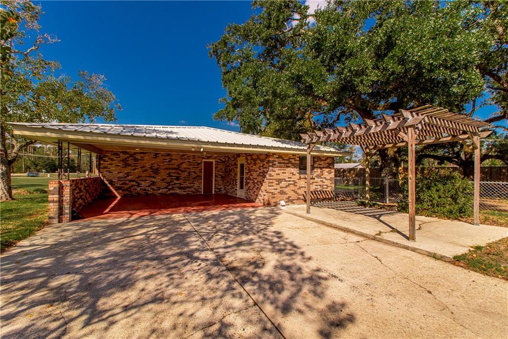 25519 Highway 43 Springfield, LA 70462 - Photo 3 of 36