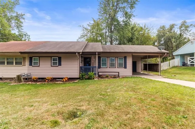 $155,000 | 410 Corral Drive, Belton, MO 64012