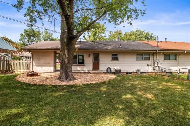 $155,000 | 410 Corral Drive, Belton, MO 64012