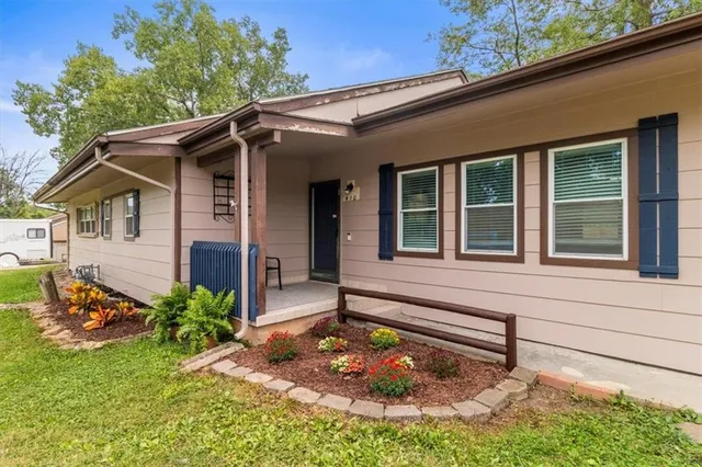 $155,000 | 410 Corral Drive, Belton, MO 64012