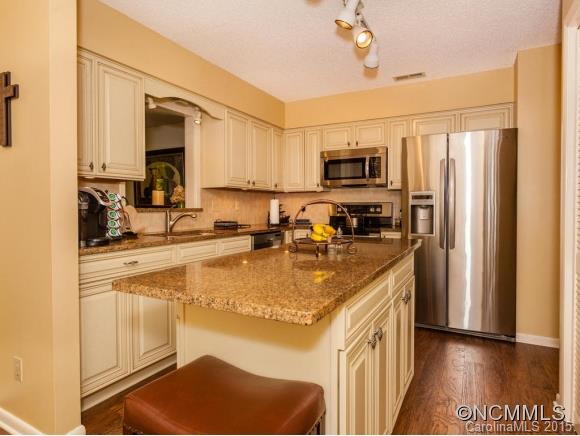 106 Lovers Loop Road Asheville, NC 28803 - Photo 10 of 24 Gallery Image 10
