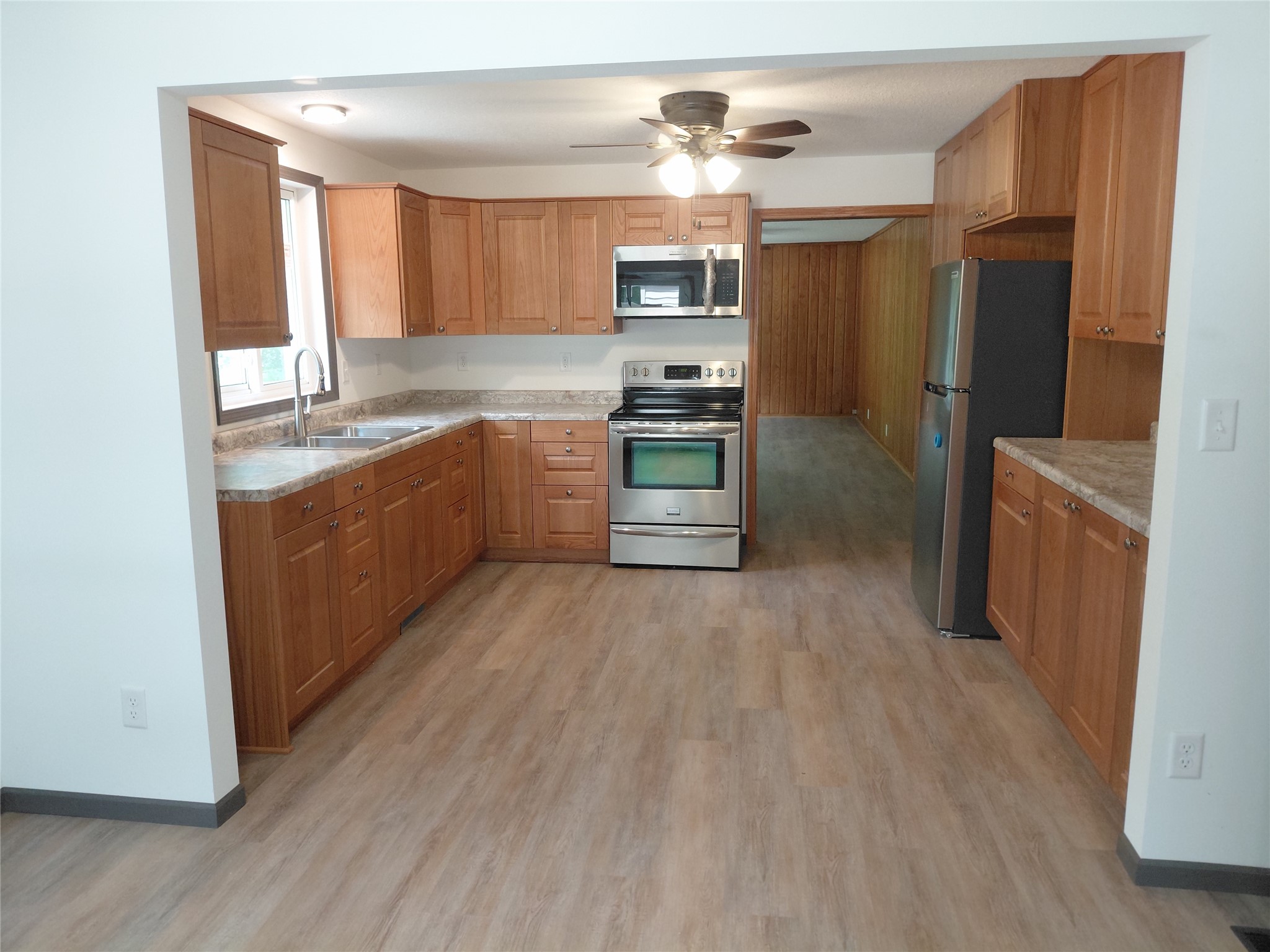 E5329 1370th Avenue Ridgeland, WI 54763 - Photo 4 of 14