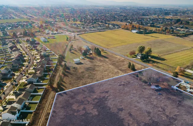 $1,300,000 | 8394 Chase Road, Post Falls, ID 83854