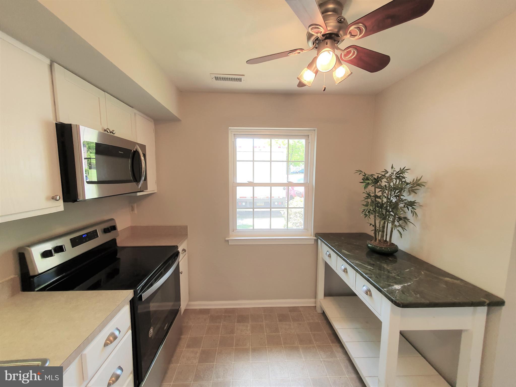 139 Stonegate Road Quakertown, PA 18951 - Photo 6 of 19 Gallery Image 6