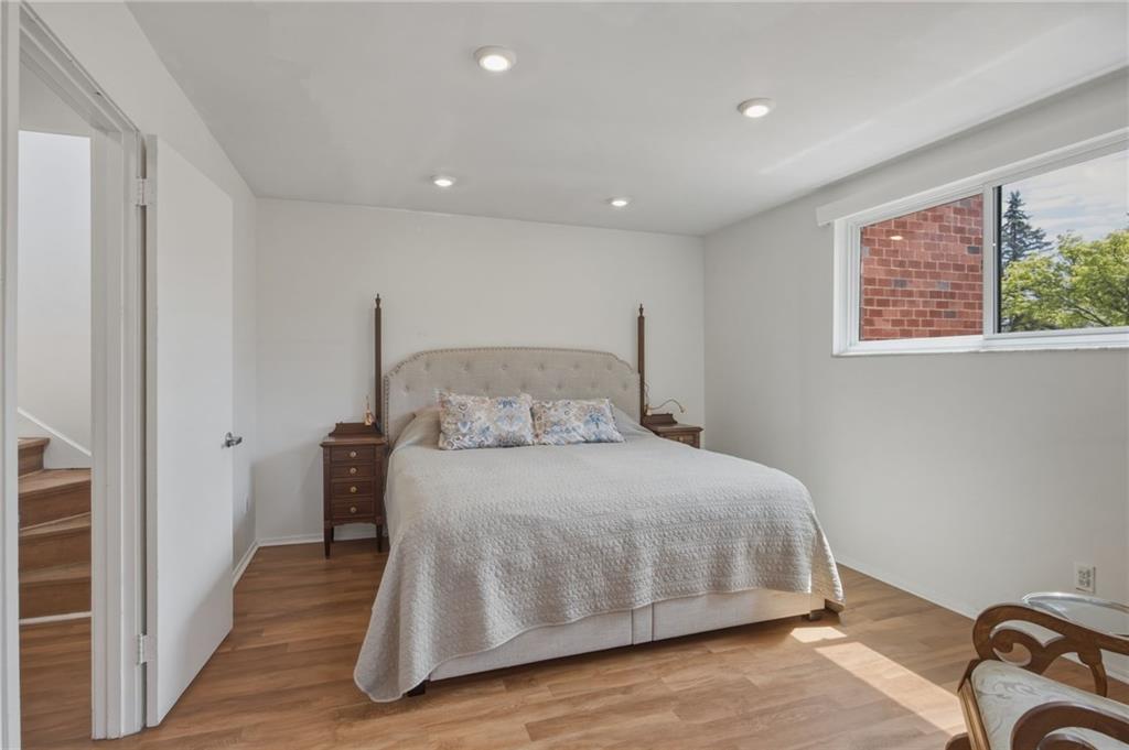 5535 Forbes Avenue, Unit E Pittsburgh, PA 15217 - Photo 30 of 50 a bedroom with a bed and a window
