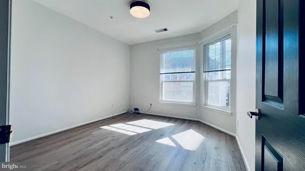 $387,990 | 1600 Spring Gate Dr., Unit 2206, McLean, VA 22102