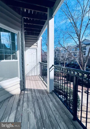 $387,990 | 1600 Spring Gate Dr., Unit 2206, McLean, VA 22102