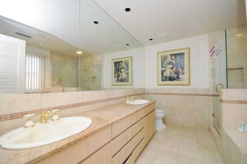 2960 West Gregory Street Chicago, IL 60625 - Photo 13 of 25
