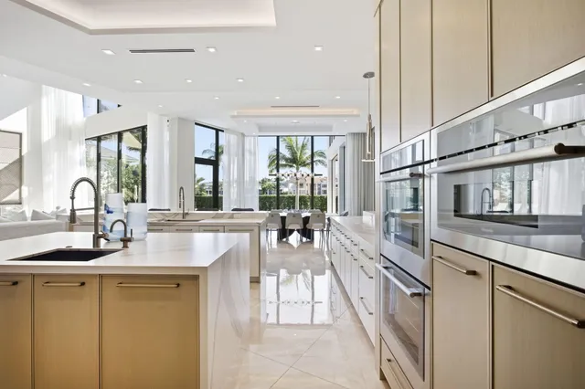 $15,950,000 | 7202 Ayrshire Lane, Boca Raton, FL 33496