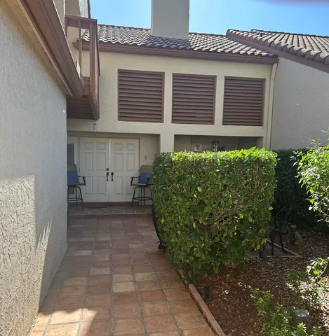 $550,000 | 23335 Water Circle, Boca Raton, FL 33486