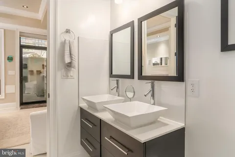 $650,000 | 2464 Ontario Road Northwest, Unit 1, Washington, DC 20009