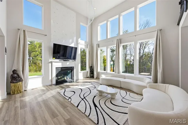 $864,000 | 8032 Cotswald Trail, Cottleville, MO 63304