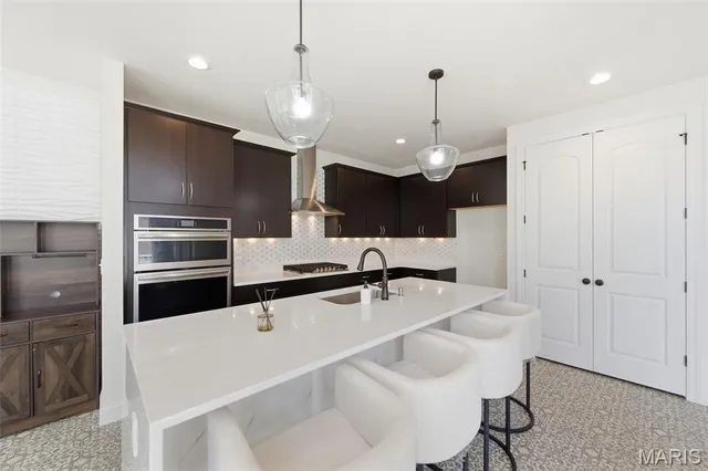 $864,000 | 8032 Cotswald Trail, Cottleville, MO 63304