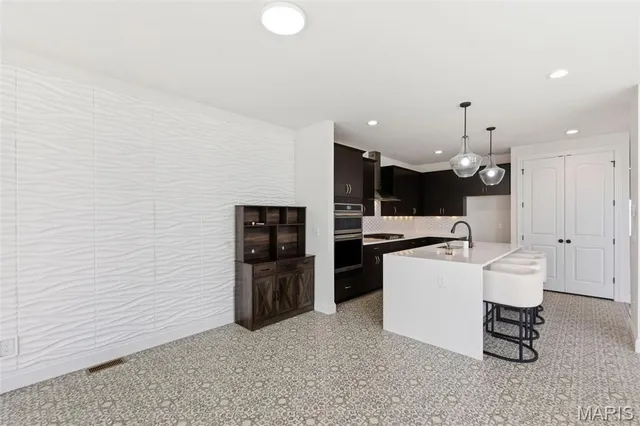 $864,000 | 8032 Cotswald Trail, Cottleville, MO 63304