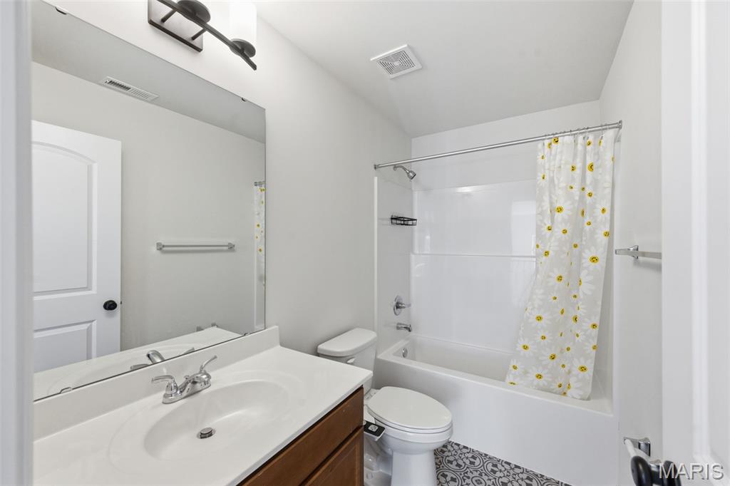 8032 Cotswald Trail Cottleville, MO 63304 - Photo 46 of 74