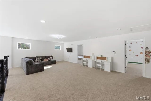 $864,000 | 8032 Cotswald Trail, Cottleville, MO 63304