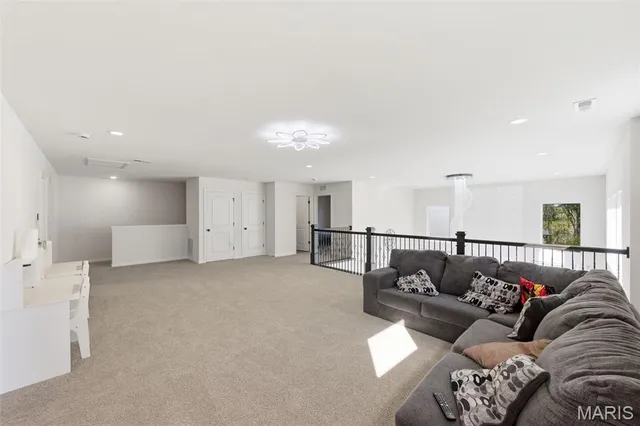 $864,000 | 8032 Cotswald Trail, Cottleville, MO 63304