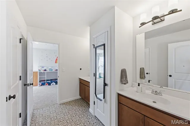 $864,000 | 8032 Cotswald Trail, Cottleville, MO 63304