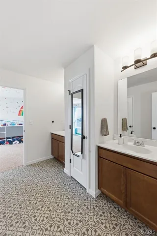 $864,000 | 8032 Cotswald Trail, Cottleville, MO 63304