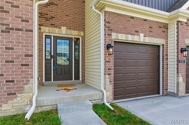 $864,000 | 8032 Cotswald Trail, Cottleville, MO 63304