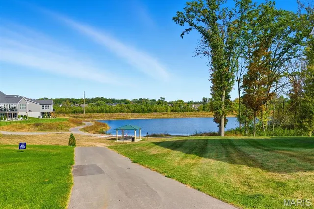 $864,000 | 8032 Cotswald Trail, Cottleville, MO 63304