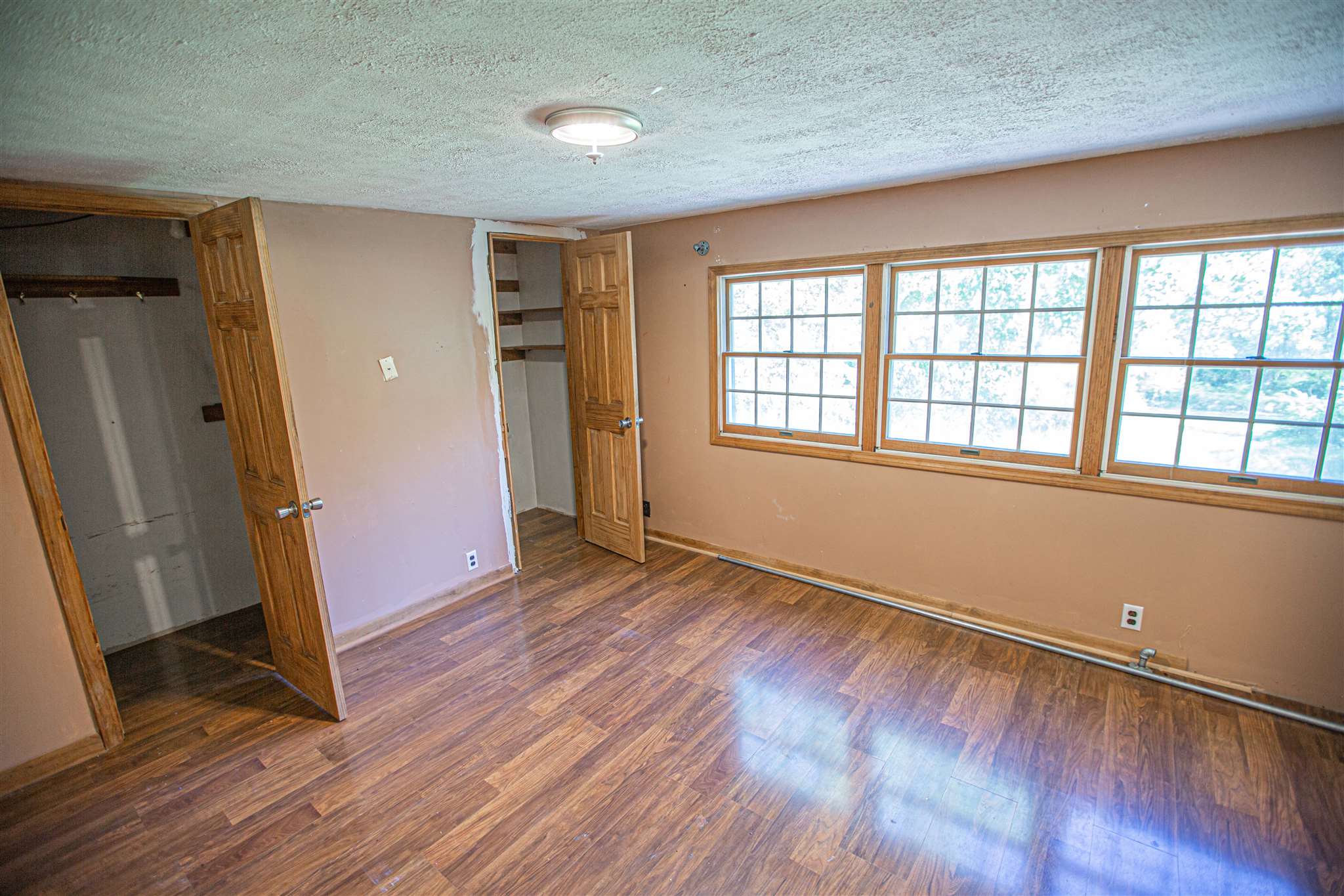 66677 Millet Road Lakeville, IN 46536 - Photo 17 of 36 Gallery Image 17