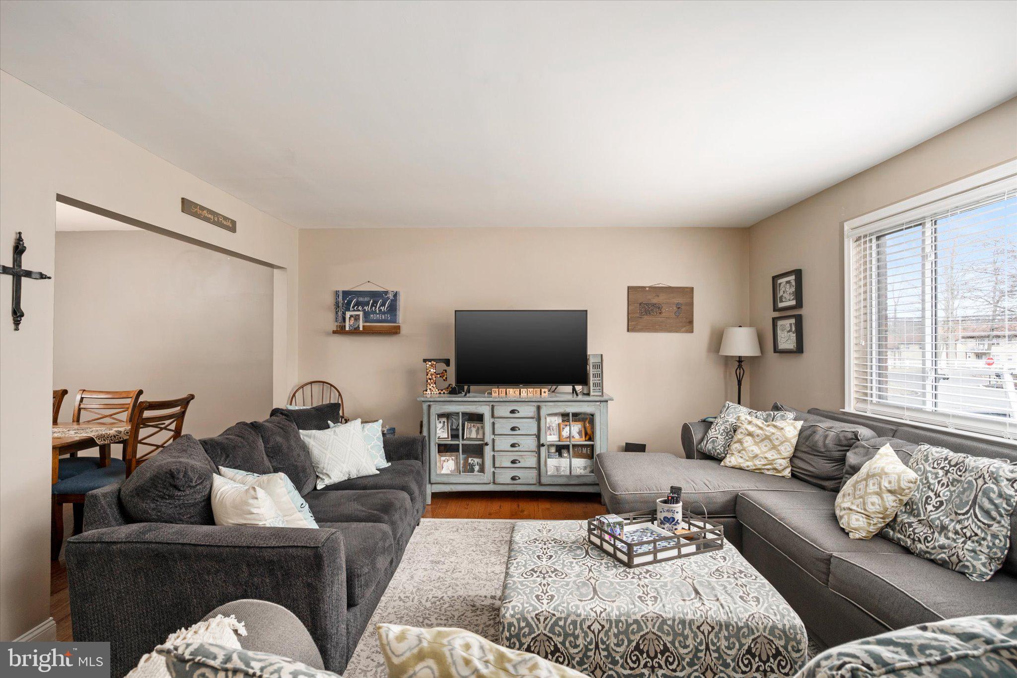 5 Coventry Square Ewing, NJ 08628 - Photo 3 of 30