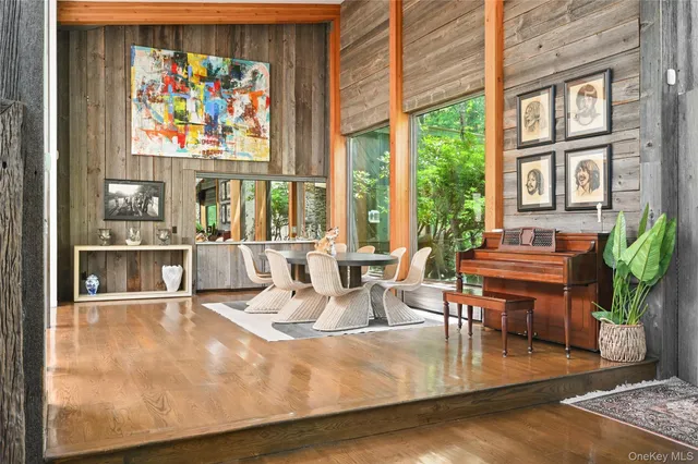 $3,690,000 | 37 Sarles Street, Armonk, NY 10504