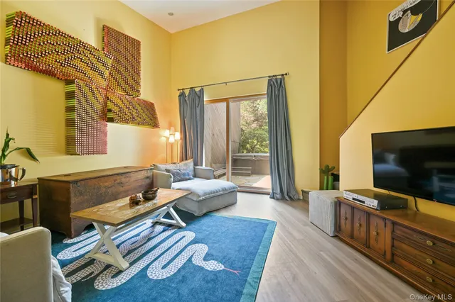 $3,690,000 | 37 Sarles Street, Armonk, NY 10504