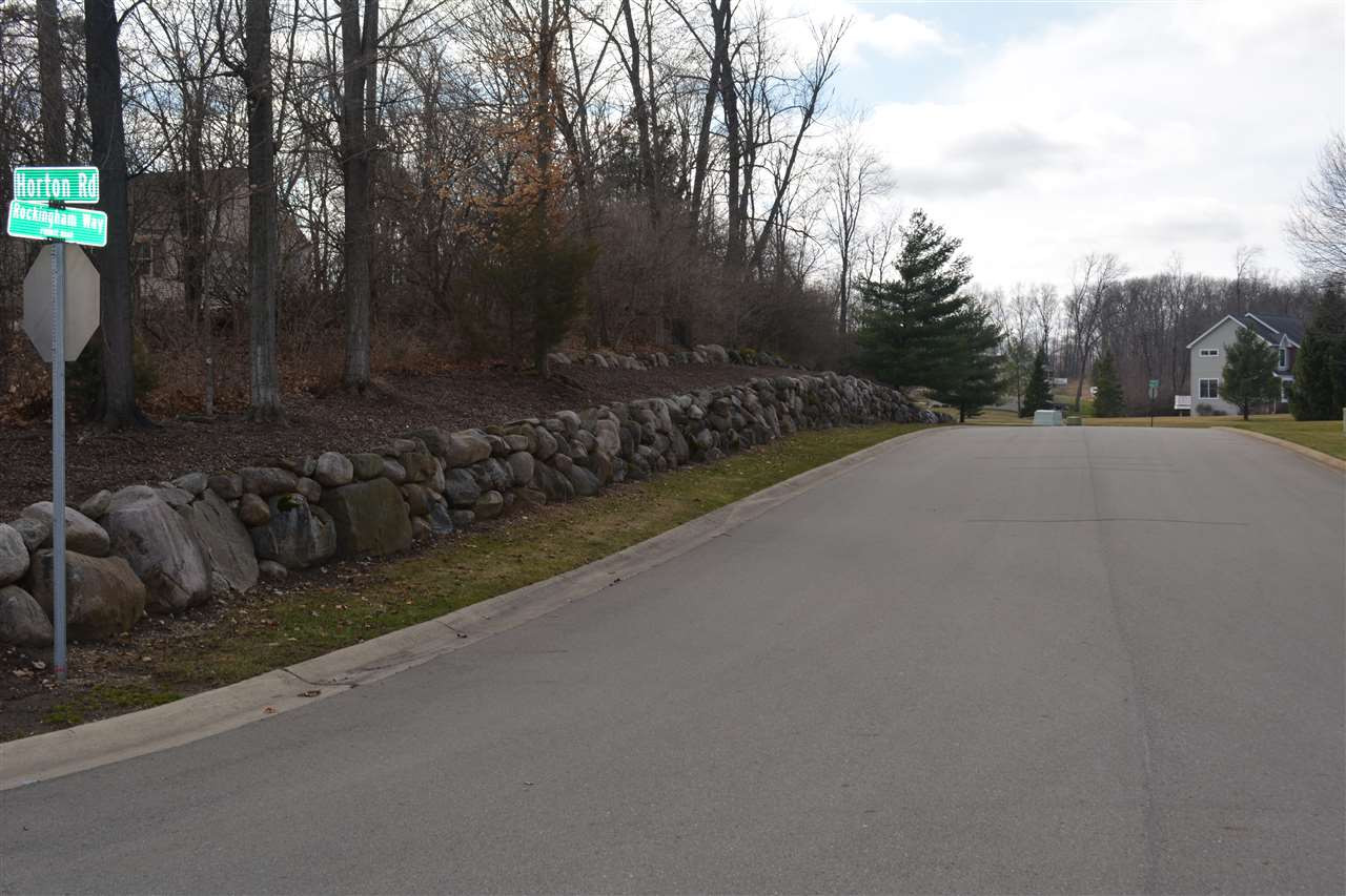 8 Rockingham Way Road Jackson, MI 49203 - Photo 3 of 9 Photo 3