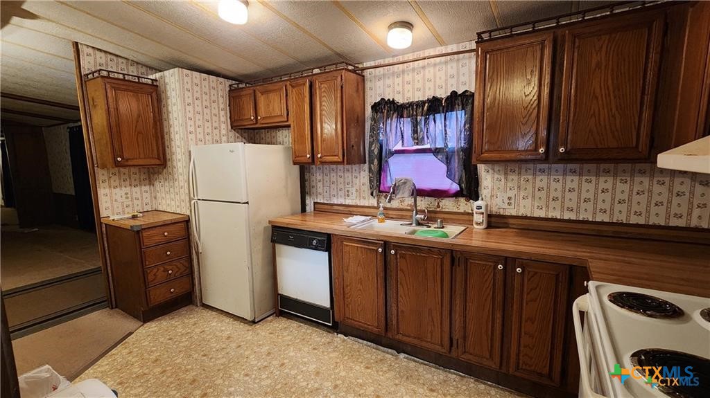 2105 East North Street Victoria, TX 77901 - Photo 13 of 25