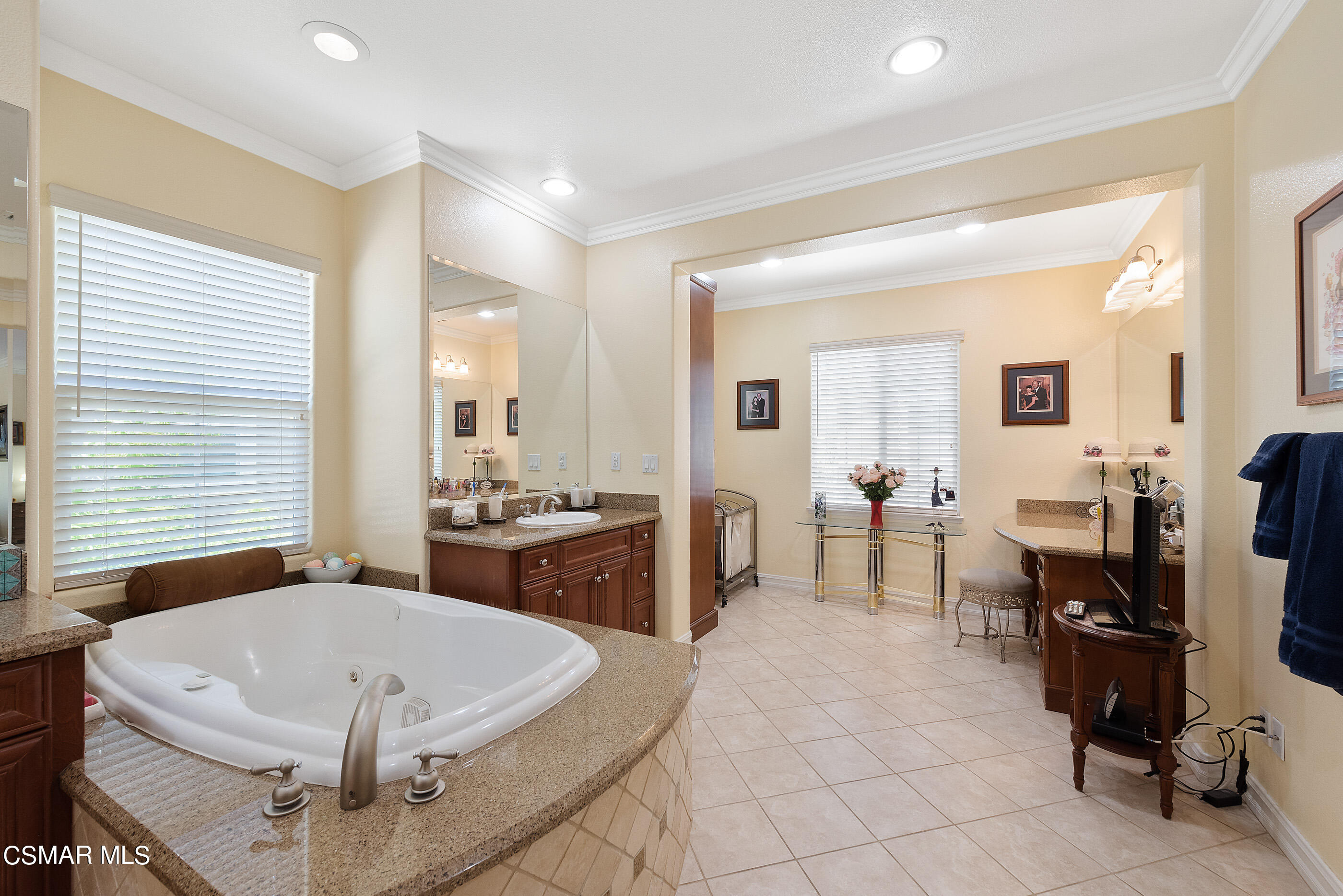 3791 Red Hawk Court Simi Valley, CA 93063 - Photo 39 of 100 3791 Red Hawk Ct Simi Valley-37