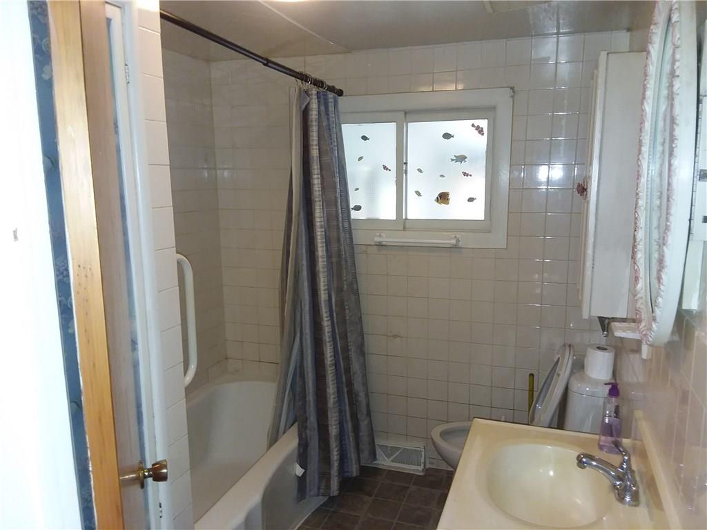 47 Locust Street Ellsworth, PA 15331 - Photo 6 of 15 Gallery Image 6