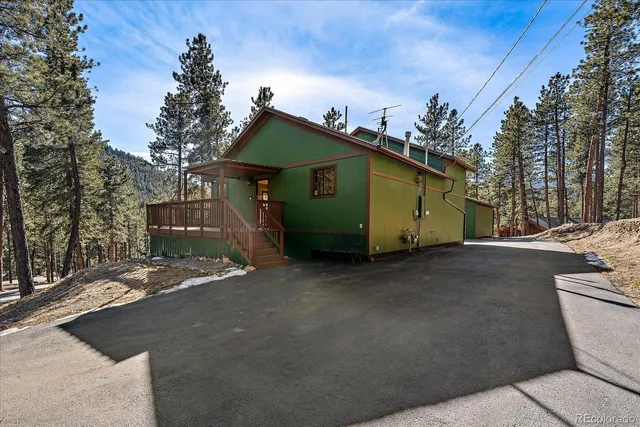 $725,000 | 31634 Ponderosa Way, Evergreen, CO 80439