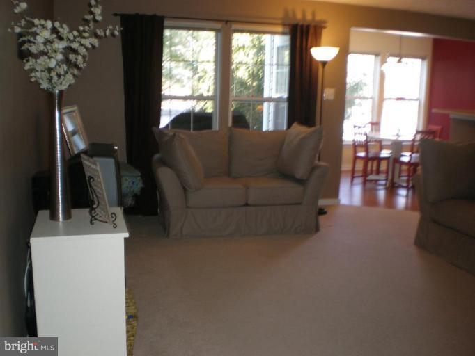 4848 Shellbark Road, Unit 4848 Owings Mills, MD 21117 - Photo 6 of 25 Living Room