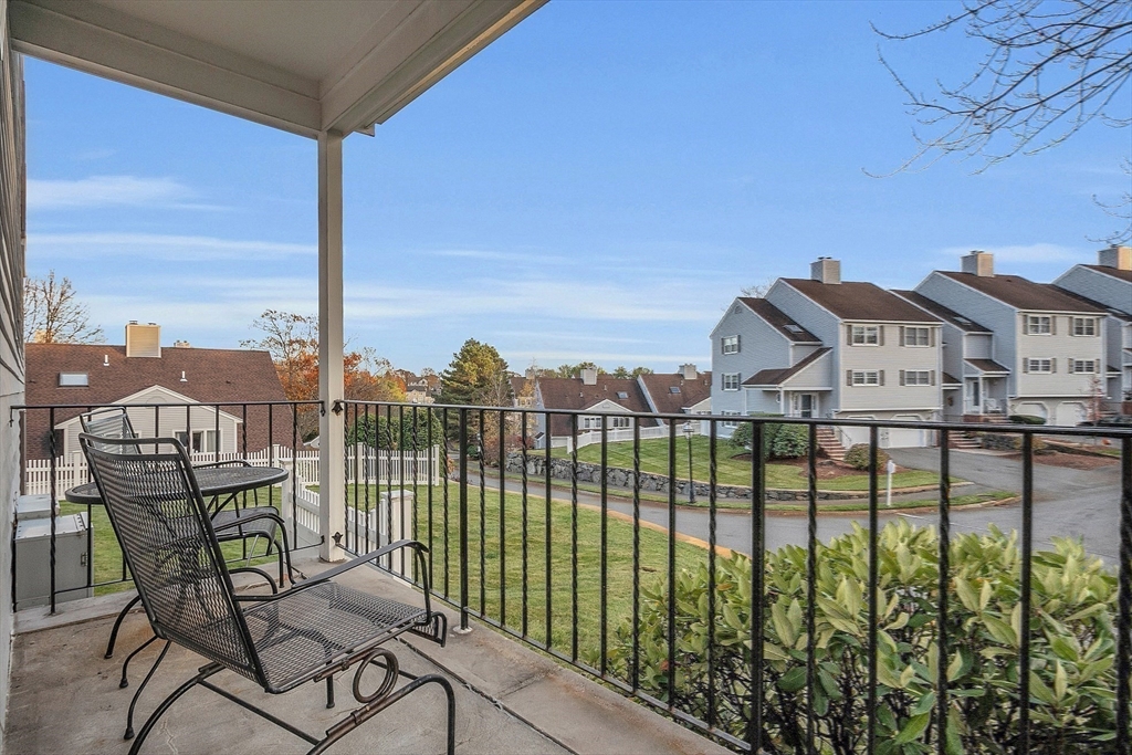 2 Countryside Lane, Unit 1301 Salem, MA 01970 - Photo 30 of 37 a view of a balcony with city view