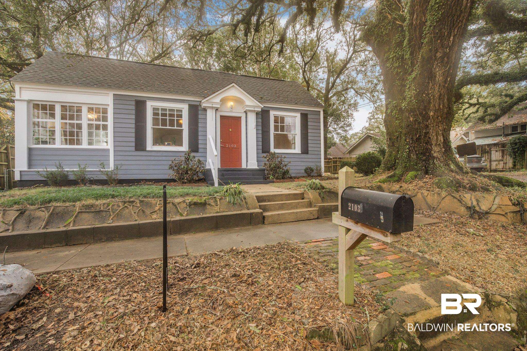 2103 Emogene Street Mobile, AL 36606 - Photo 2 of 49
