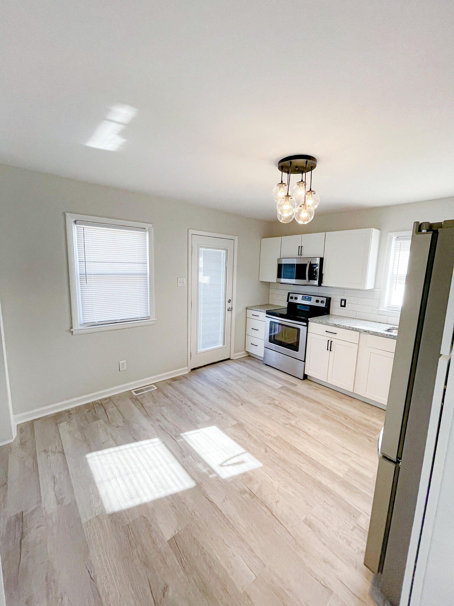 689 Eden Road Lexington, KY 40505 - Photo 2 of 20 IMG_1696-2