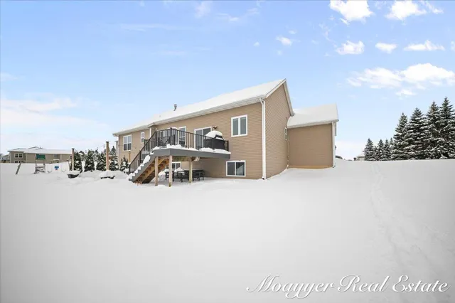 $685,000 | 1791 68th Street Southwest, Byron Center, MI 49315