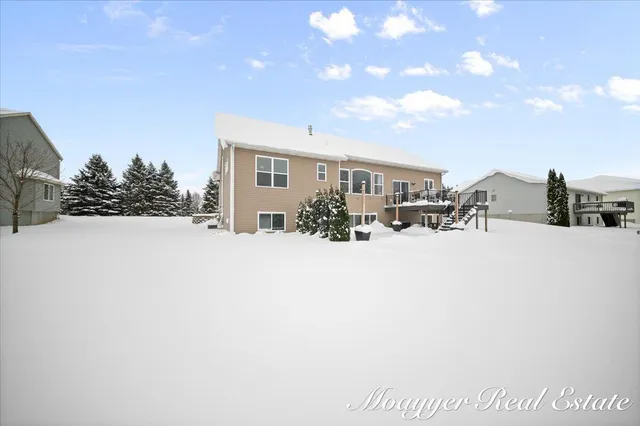 $685,000 | 1791 68th Street Southwest, Byron Center, MI 49315