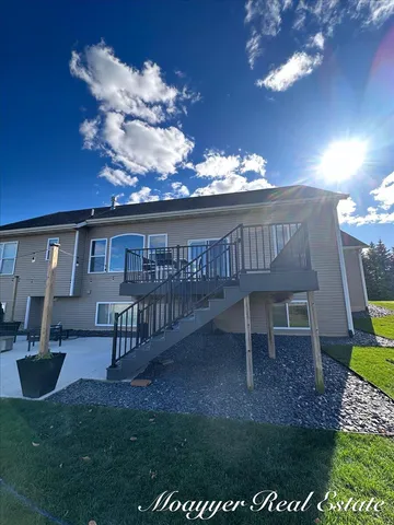 $685,000 | 1791 68th Street Southwest, Byron Center, MI 49315