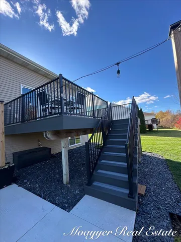 $685,000 | 1791 68th Street Southwest, Byron Center, MI 49315